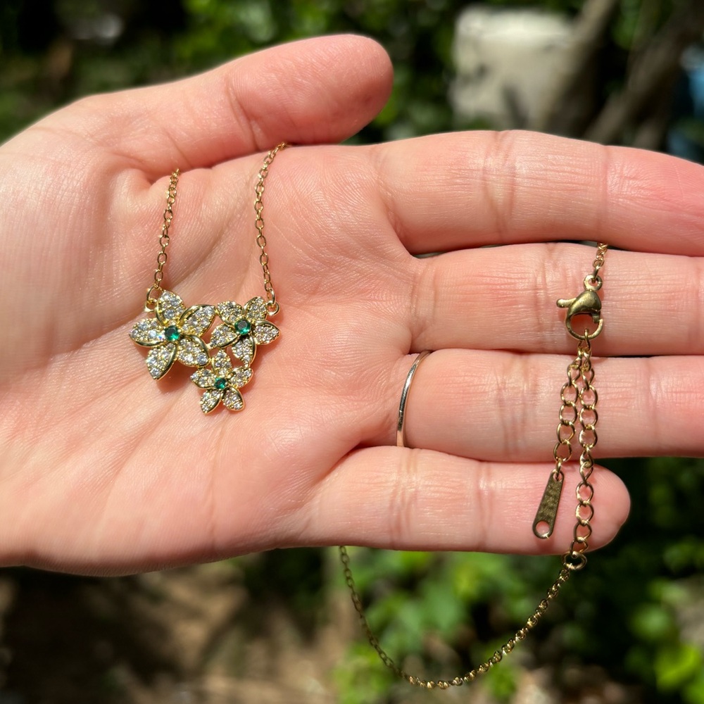 18K Gold Plated Stainless Steel Diamond Flower Necklace